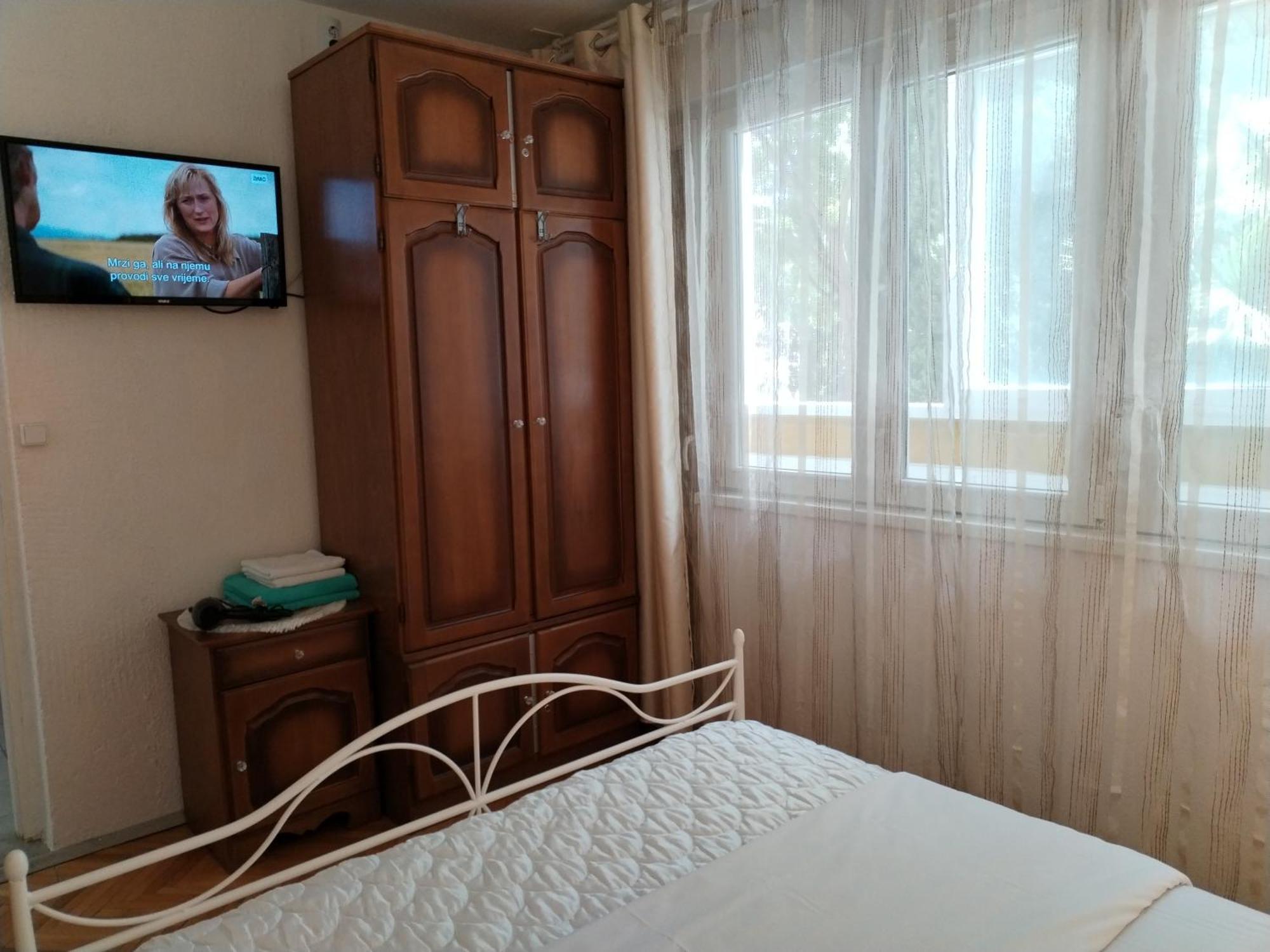 Apartment Suzana 2Br Split With Balcony Exterior photo