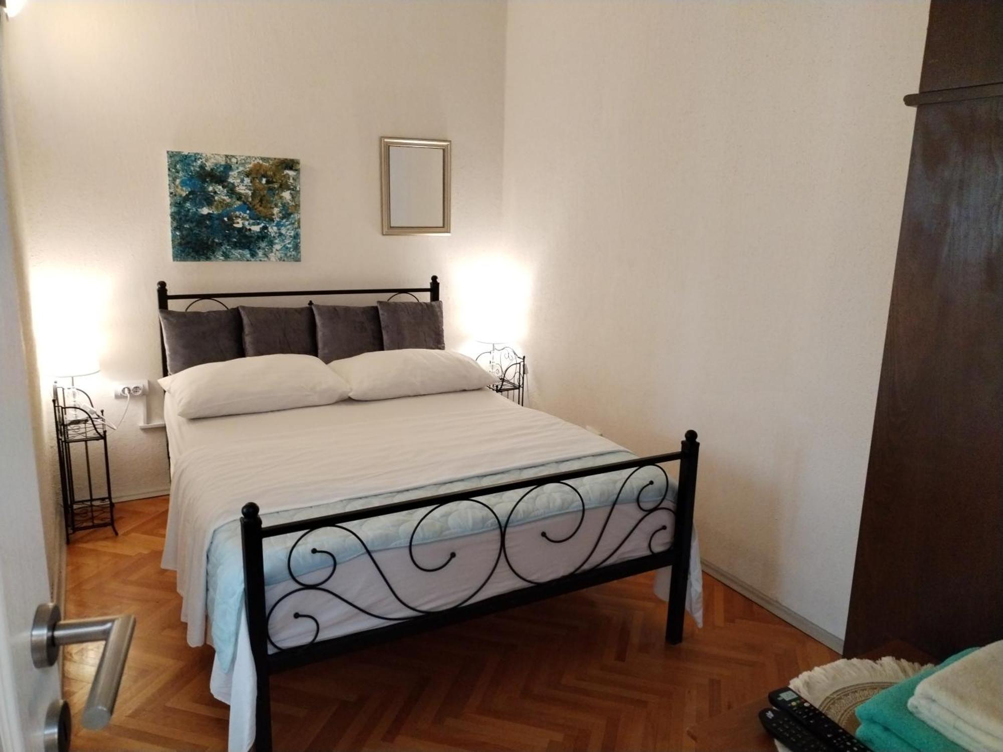 Apartment Suzana 2Br Split With Balcony Exterior photo